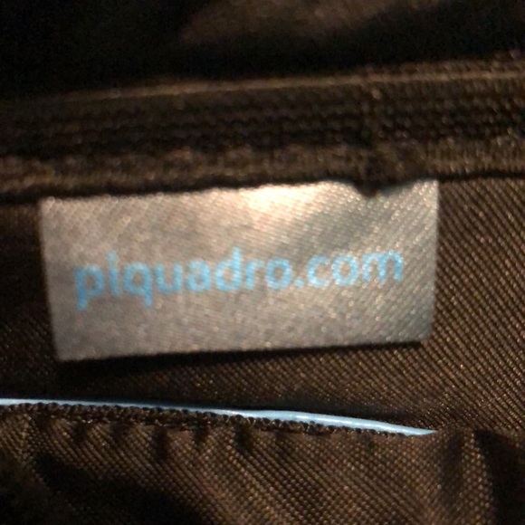 PIQUADRO Urban Cross-Body 100% Leather Black Turquoise iPad Tote 3-Sect $239 NEW - Picture 12 of 16